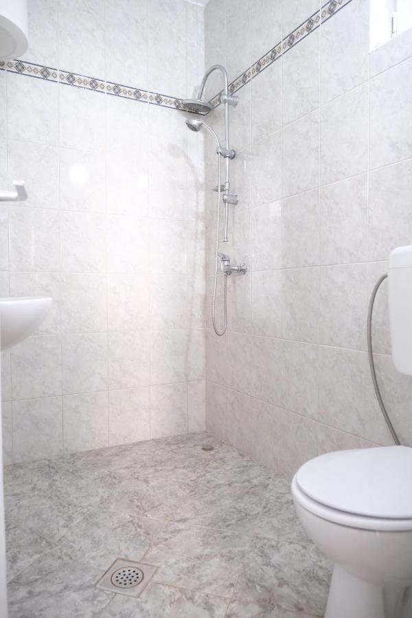 Apartments Jasmina Утьеха Экстерьер фото
